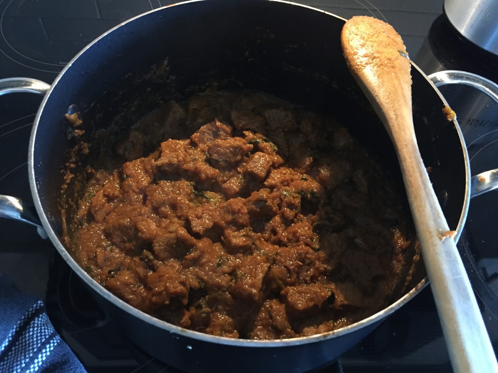 Khaliyo beef curry